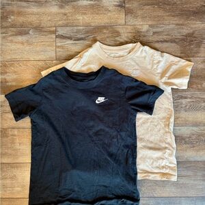Nike Boys T-Shirts Lot, Size Large